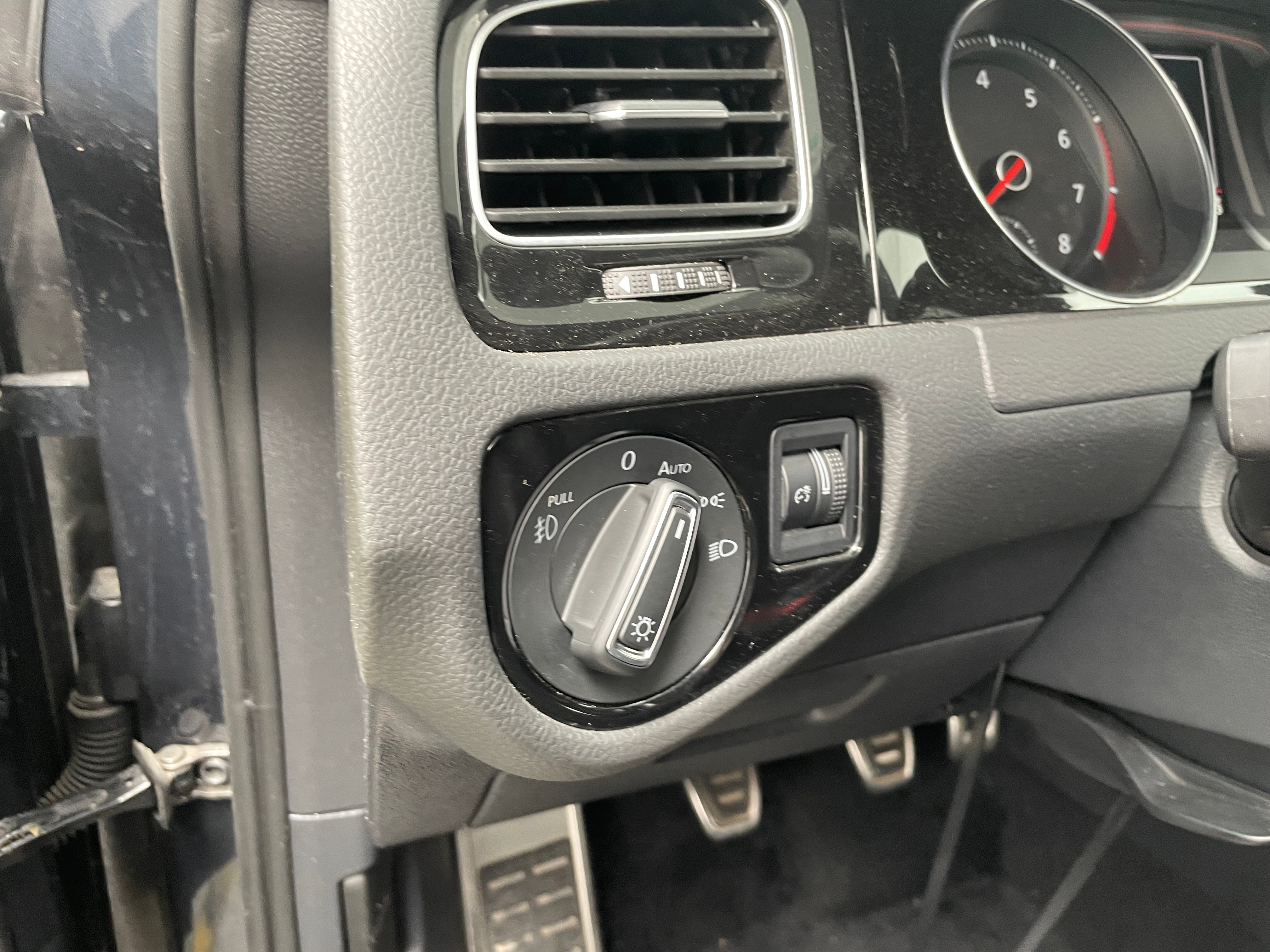 volkswagen golf gti 2020 3VW5T7AU2LM008400 image volkswagen golf gti 2020 3VW5T7AU2LM008400 image